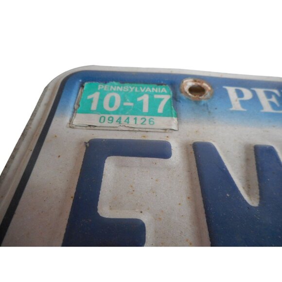 Pennsylvania PA License Plate Collectible FMY-2258 2017 - Picture 2 of 3